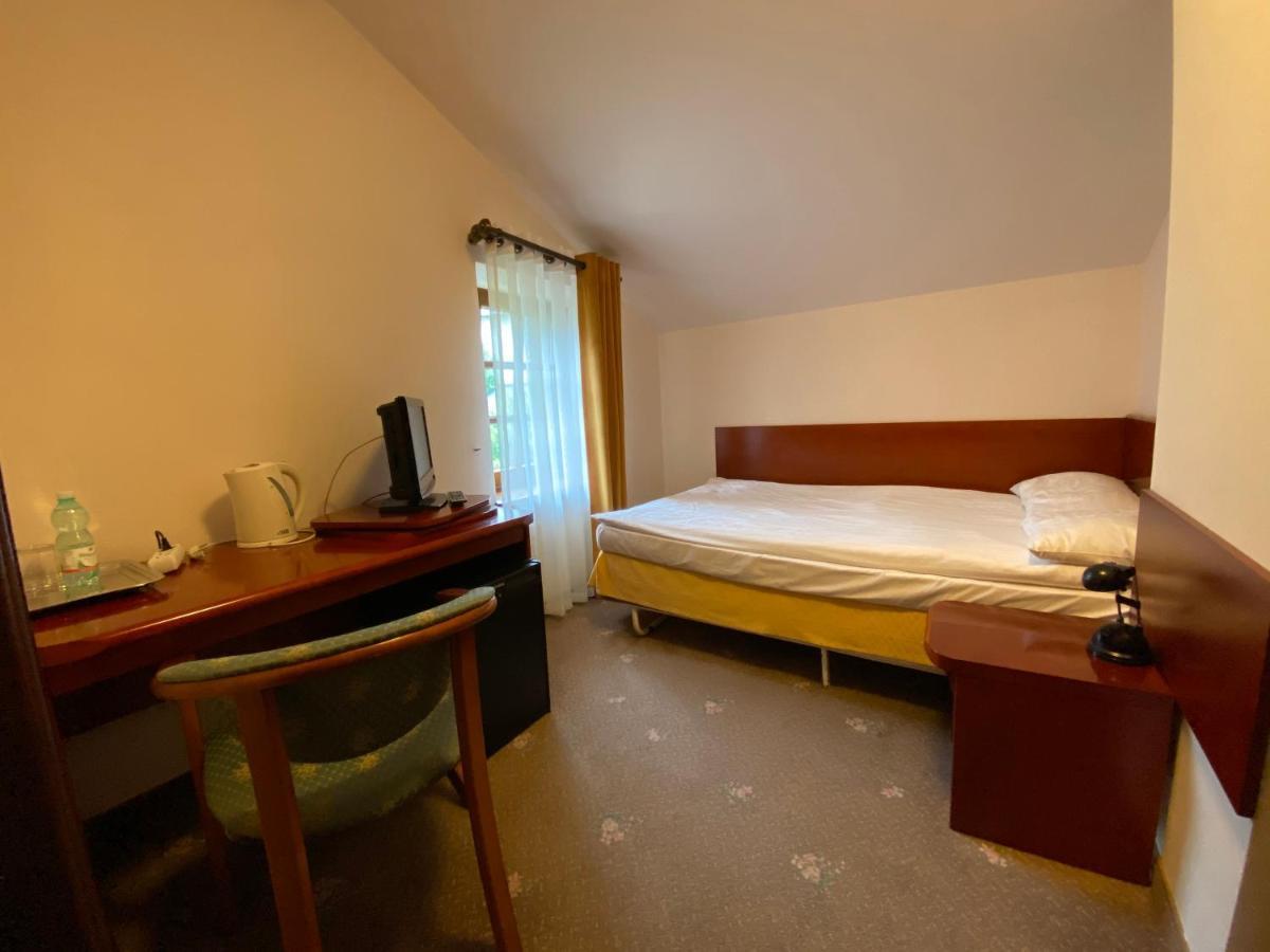 קריניצה זדרוי Hotel Grant מראה חיצוני תמונה