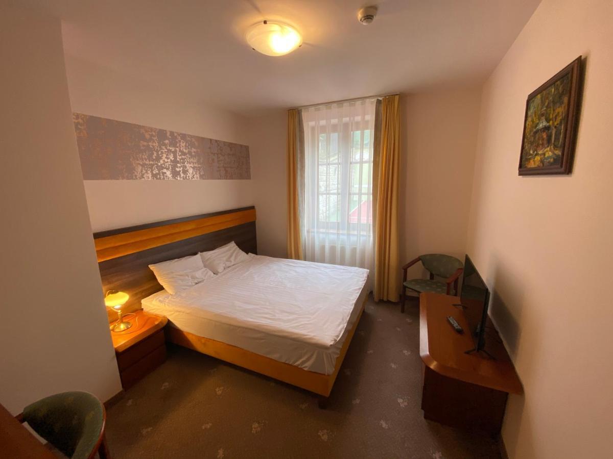 קריניצה זדרוי Hotel Grant מראה חיצוני תמונה