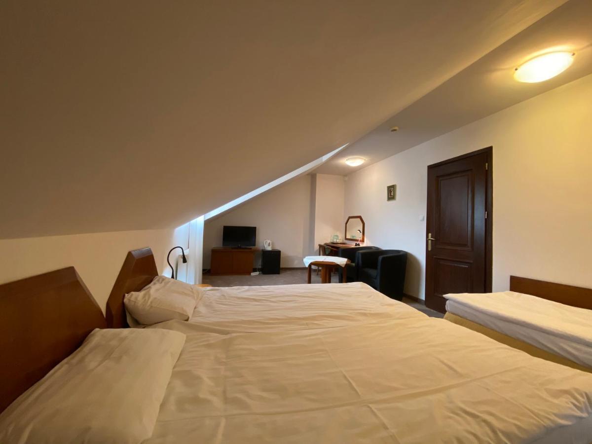 קריניצה זדרוי Hotel Grant מראה חיצוני תמונה