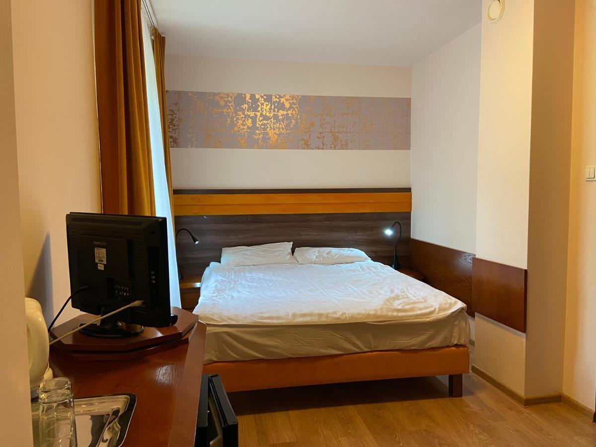 קריניצה זדרוי Hotel Grant מראה חיצוני תמונה