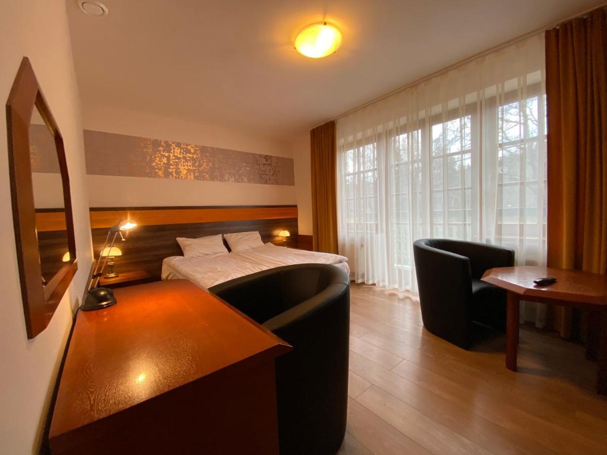 קריניצה זדרוי Hotel Grant מראה חיצוני תמונה