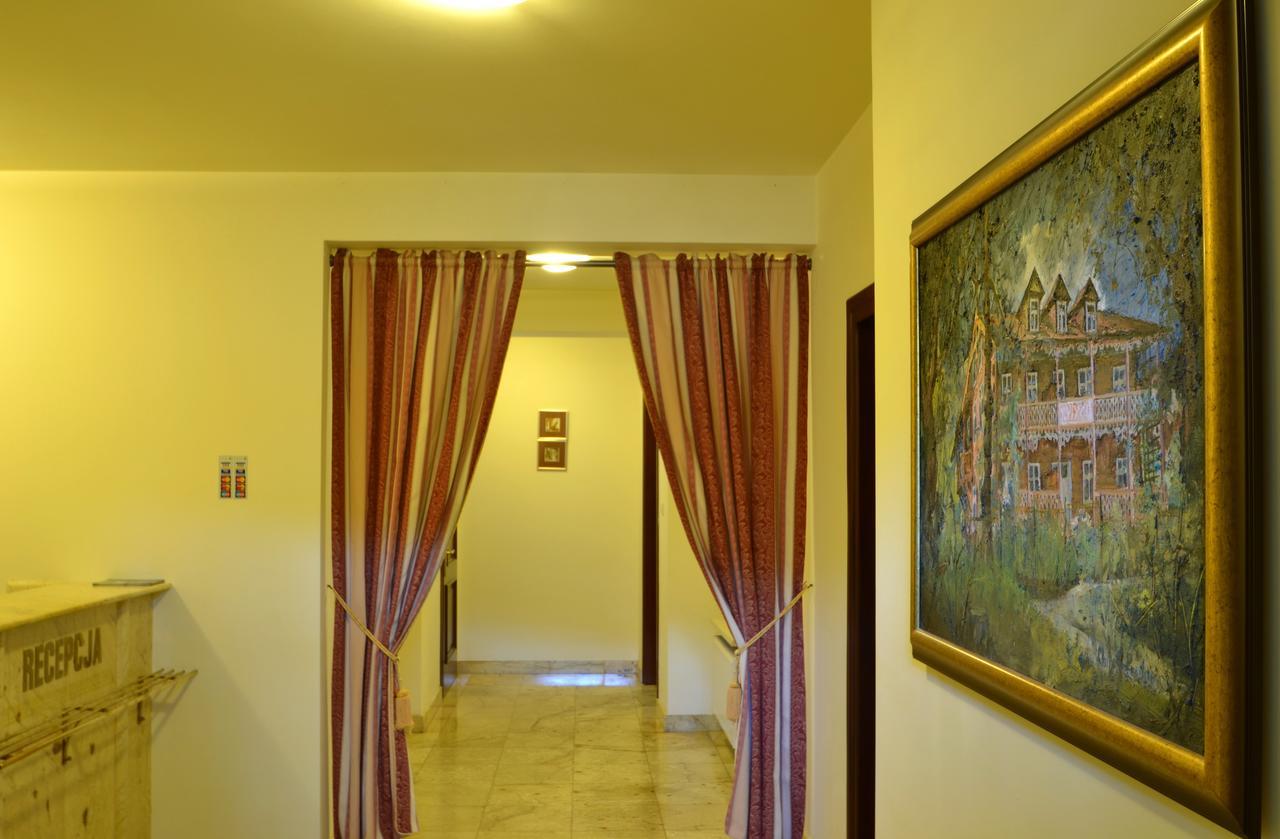 קריניצה זדרוי Hotel Grant מראה חיצוני תמונה